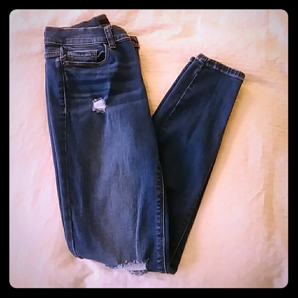 Jeans size 27